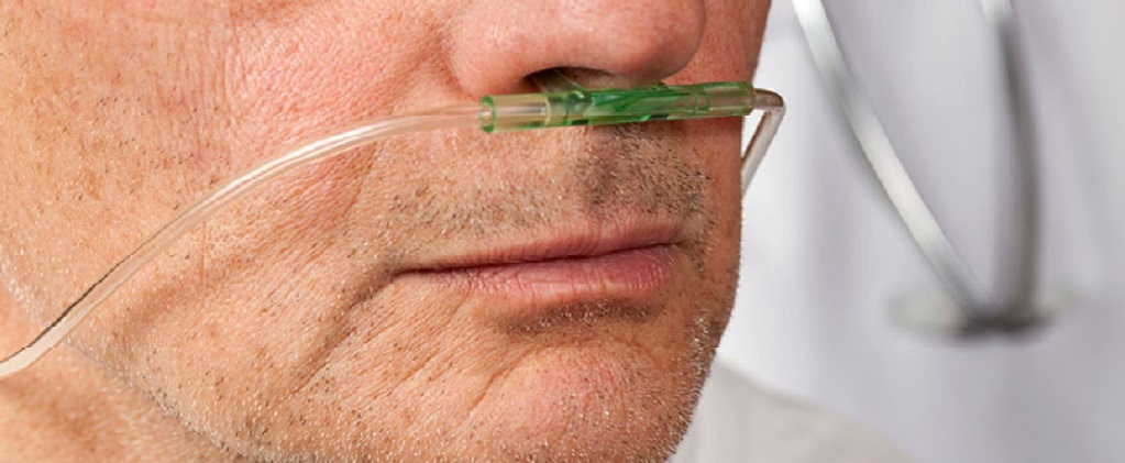 guy using oxygen